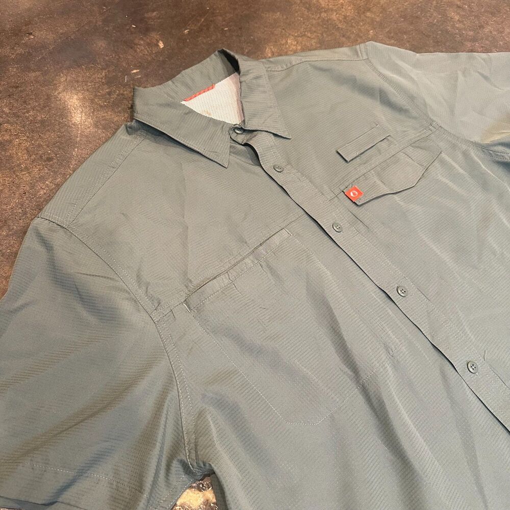 Mens Fishing Shirt Button Up Short Sleeve Green Outdoor Vented Medium